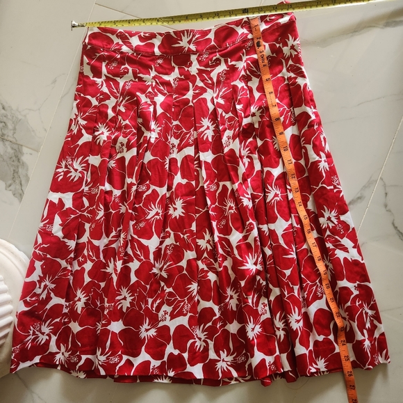🆕️ Talbots NWT Red Floral Size 6 Skirt - Picture 6 of 11